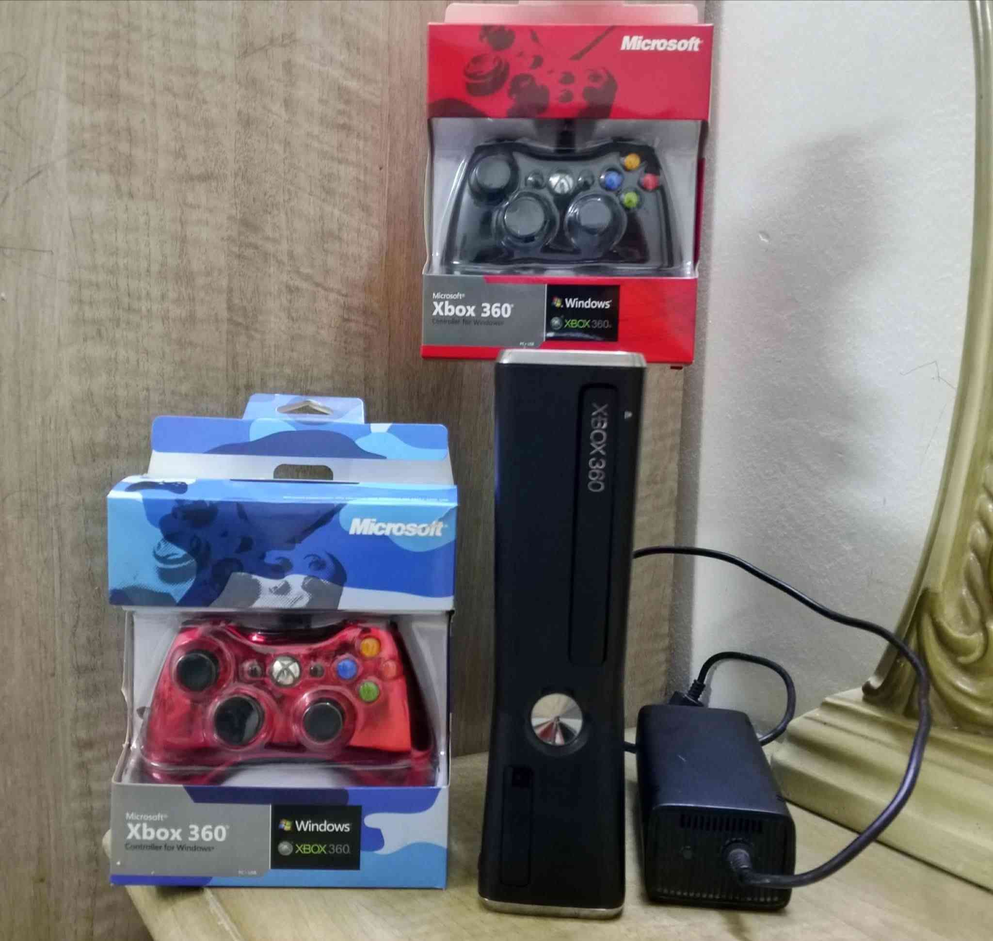 السلام عليكم اكس بوكس 360 سلم جديد نضافه 100‎%‎ دبل جوستك وياه 137لعبه قويات وانطي شرط الفحص وكافه ملحقاته الاصلية ..
السعر 120 الف ***********
كركوك مكتب خالد
