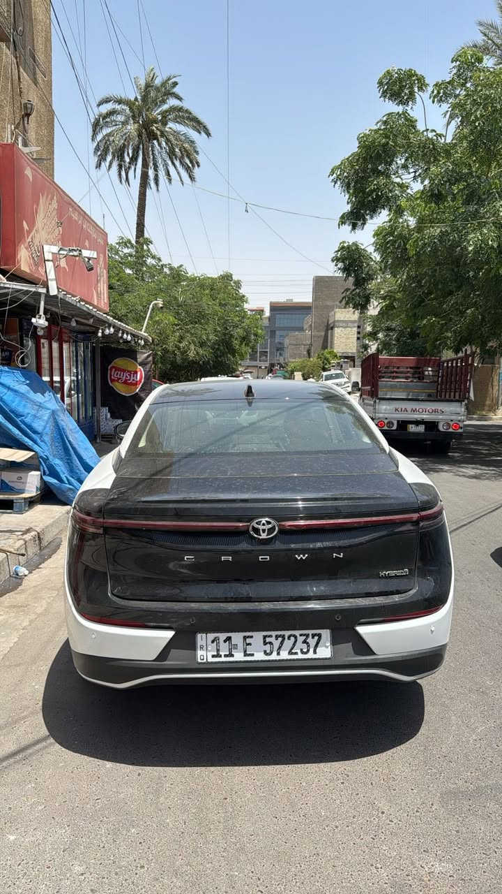 تويوتا كراون | 2023 | خليجي

الممشى: 53،000 كم
رقم السيارة: بغداد
مكان السيارة: بغداد، حي القاهره
الكفالة: مكفولة كفالة عامة (بيها رصعات خفيفة)+(طخه بقبغ جنطه)

المواصفات:

- بصمة تشغيل ودخول
- فتحة سقف
- كاميرات 360
- شاشة كبيرة
- مقاعد جلد 
- لايت داينمك
- ستارة أوتو
- نظام EV
- تبريد منفصل
- مقاعد خلفية كهربائية
- تبريد وتدفئة مقاعد
- كراسي كهرباء 
- رادارات أمامية وخلفية وجانبية
- مرايا بإشارات وقابلة للطي
- ستيرن كهربائي
- ماصدة أربع عدسات
- نقطة عمياء
- هايبرد 2500
- كافة أنظمة الأمان والقيادة
سياره بأسمي تحويل ثاني يوم 

الضرر أو الملاحظات:

- رصعات +طخه بسيطه بقبغ الجنطه 

هـ***********
