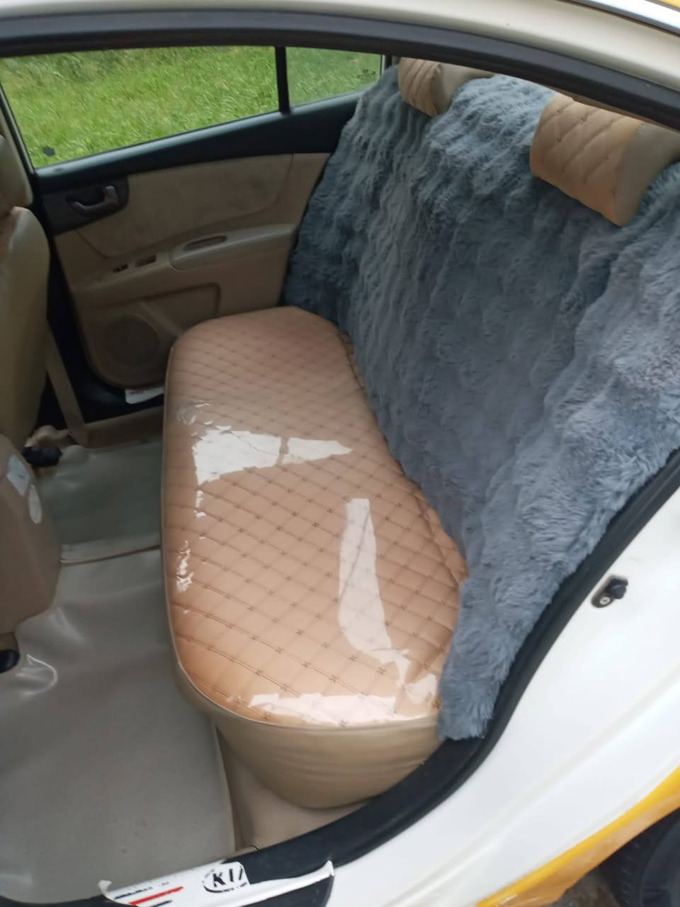 سلام عليكم كية وبتيمة
موديل 10وارد مريكي حدادية جديدة مكينة جديدة تبريد شقال ثلج طخم تواير جديد 
ضربة وارد جوة قبق لبانزين 
رقم بغداد دولي مكان ذي قار 
شطرة رقم راعي سيارة ***********
