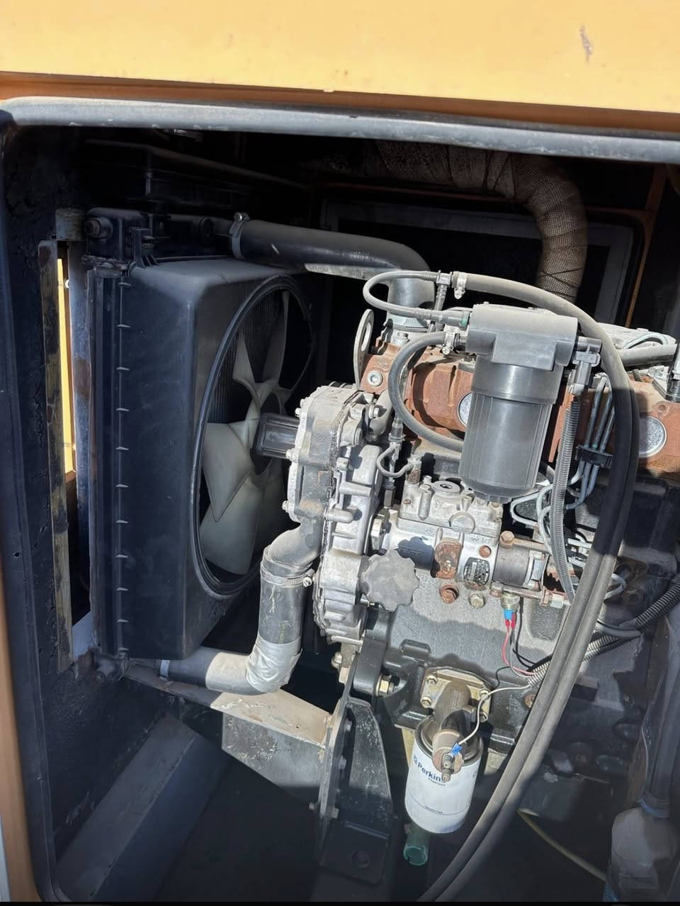 للبيع مولده بيركنز 30KV اصلي انكليزي مستعمل باله نظافه 90‎%‎ مكانه في الرمادي للاتصال على الرقم ***********

