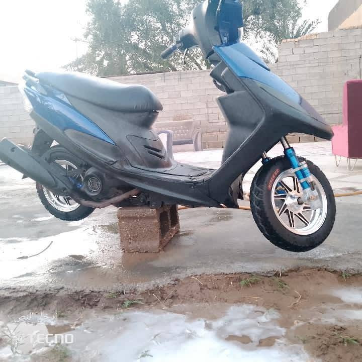 دراجه للبيع ب400وبيه مجال راسلني خاص او تخابرني ***********
