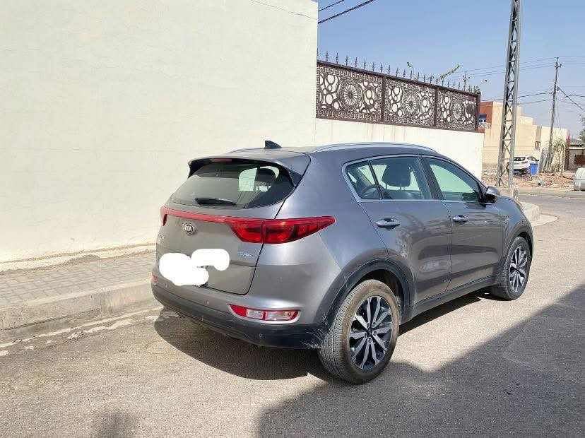 سبورتج ٢٠١٧  وراد امريكي ضربه جنطة فقط  فول مواصفات  واحد على واحد بصمة رادار، كشنات كهربائية جلد تدفئة وتبريد، رادار ،مانع انزلاق، توقف آلي  ،بانوراما رقم اربيل السعر ١٥٥.. الاتصال على الرقم *********** نجف
