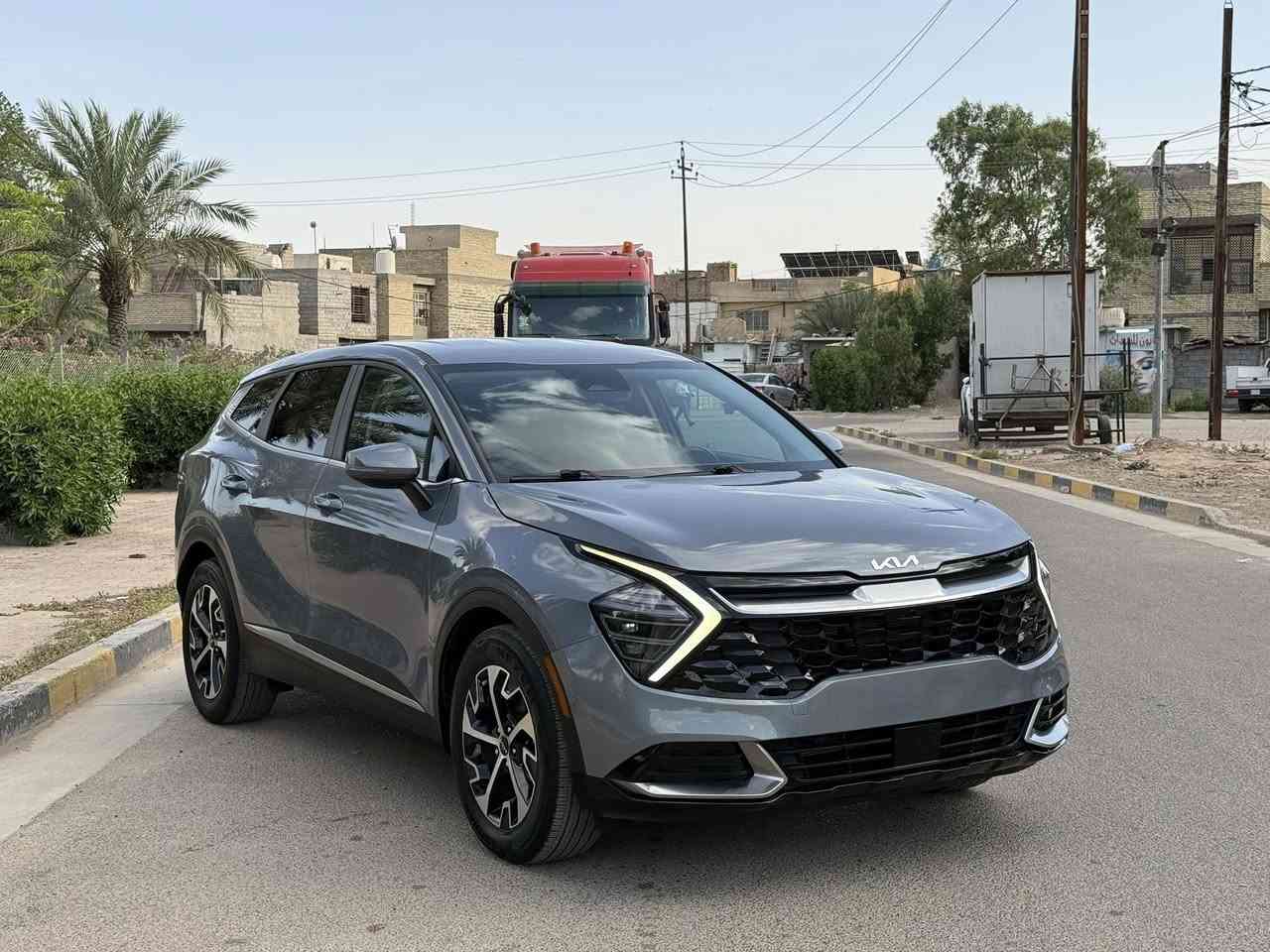 السلام عليكم سبورتج 2024
وارد امريكي 
بدون تبديل ليبل واحد 
محرك 2500 سلندر 4 
مواصفات نص فول 
حره بدون رقم بيه رقم فحص مؤقت
لاتصال *********** 
مكان السياره بغداد الزعفرانيه
