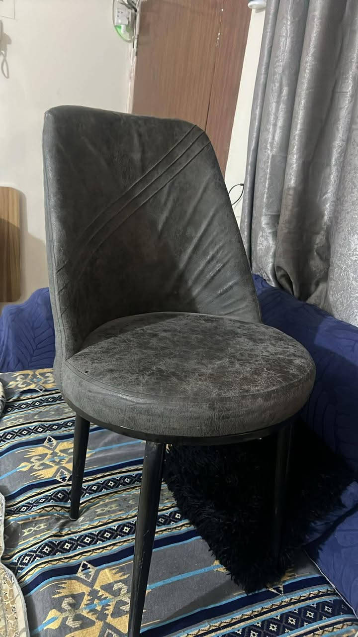 ميز طعام مع ٤ كراسي  ٤٥ الف بغداد القاهره


**إذا كنت صاحب هذا الإعلان وتريد حذفه لأي سبب، رجاءا أرسل رسالة إلى الدعم الفني**