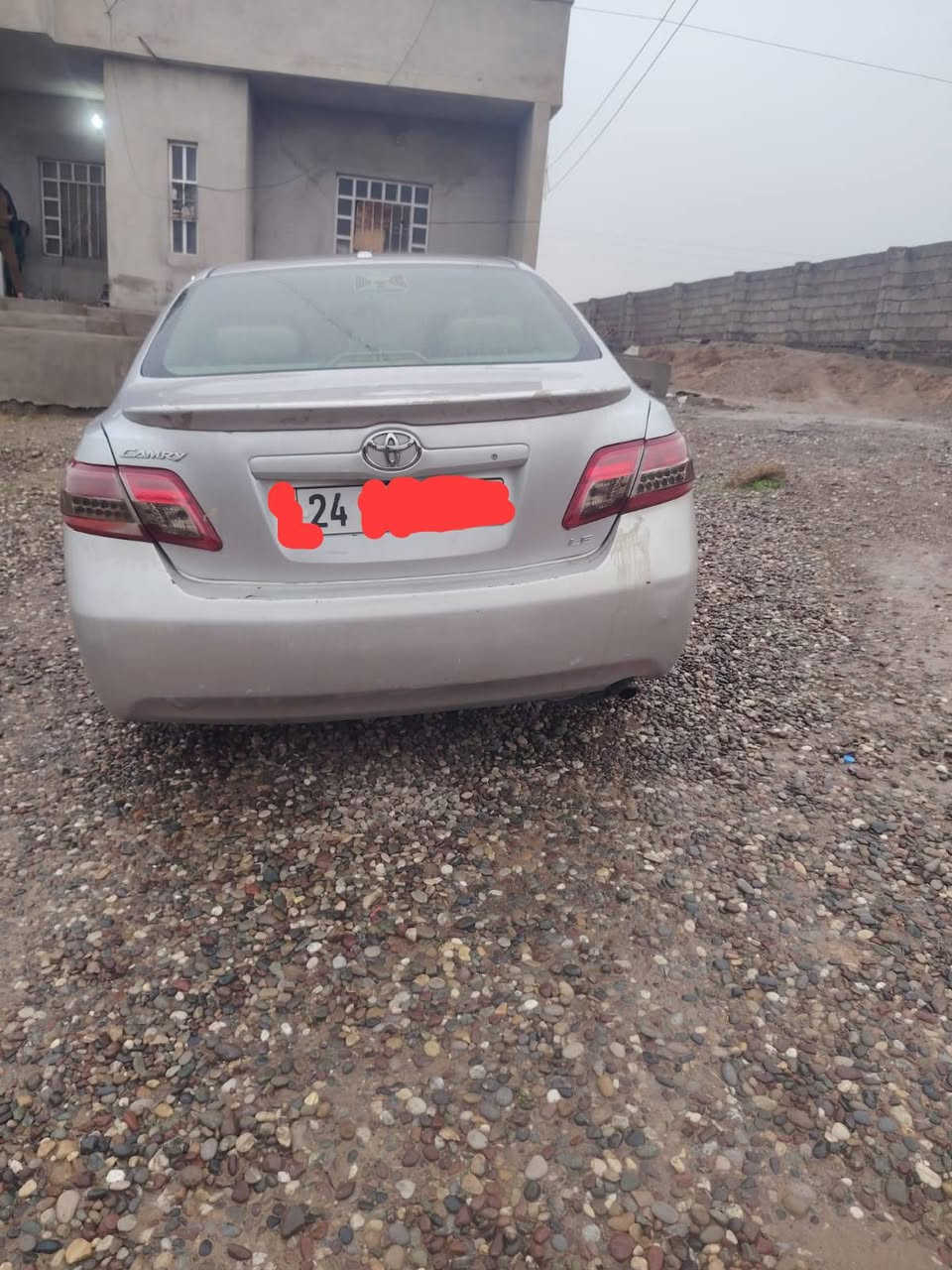 كامري 2011 امريكي محرك 4 ما مفتوح رقم دهوك إلى شهر2027/6 السياره حلوه مال جناي يريد مراوس بعذاري من 2006 إلى 2009 و حتمال يببع السياره بيه كابون بنزين الموصل و هذا رقم صاحب السياره اتصل *********** و صاحبه جناي
السونار موجود مع الصور 
و شوف العين يبري الذمه
