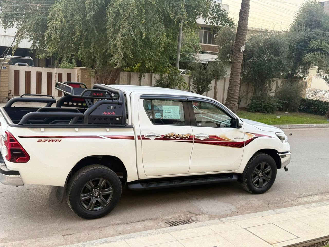 سلام عليكم هايلوكس موديل 22 ماشيه 26 ع وضع شركه
للاستفسار الاتصال على ***********
