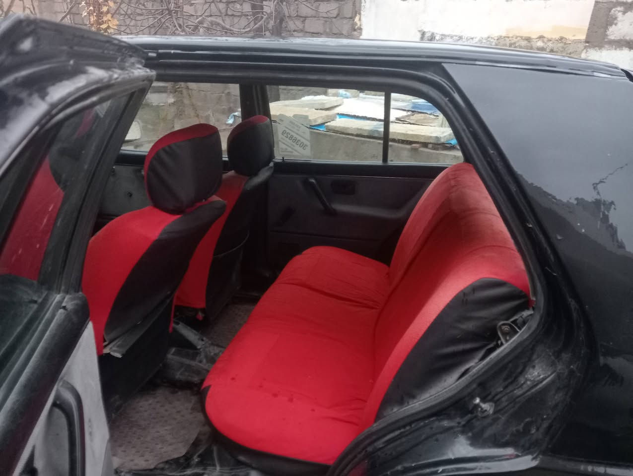 كولف للبيع السعر 27وبيها مجال موديل 91 بسمي ***********
