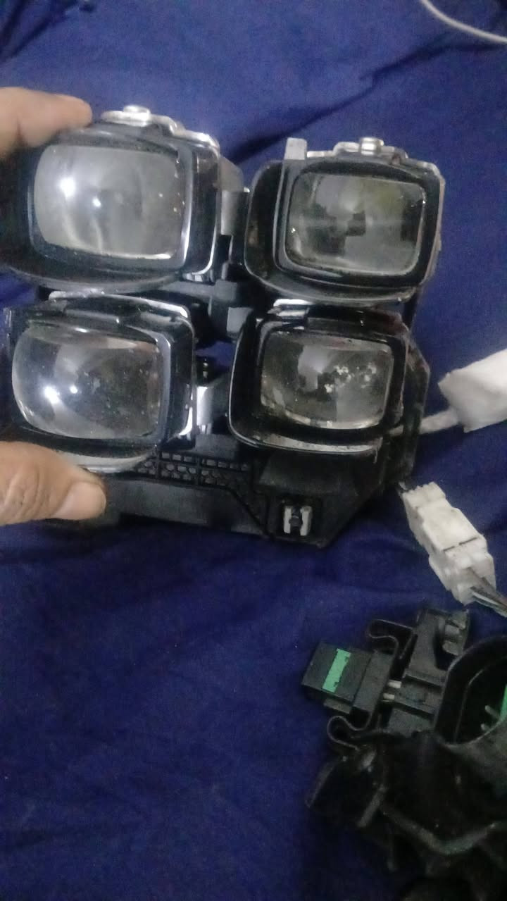 السلام عليكم كارت لايت وعدسات تلورايد موديل ٢٥
سعرهن ٢٠٠ الف 
***********
