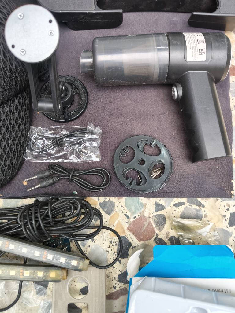 غراض بيئم للبيع سعرهن مناسب حيل 
بطانه باب عكس السايق جك بيئم بلادي مال حلويات بد اصليات  اصليات شركه شركه 
مداله ماركه بيئم جداحة كشخه حلوه سعره سبورت لارج ماركه بيئم حلوه شفقات وحده اصليه ماركه و وحده عادي بس هم علامه بيئم شاحن7 باتريات تشحن الباتري ب ربع ساعه  تفوله جدأ مفيده صلنصه نيكل ام الصوت وشه عاصفه تنشد بالصلنصه تخبل شكلها وصوتها امبي3 راديو بلوتوث رام شاشه اوكس حييل كشخه وجديد ينشد على الجداحه مال السياره جهاز انذار جوكر صغير ومرتب حيل ومامستعمل نشرات لم يصيرن جوه الكشنات يصير داخل السياره يخبل مكنسه شافطه نفس الوقت تطعلى الشحنه تشحن تابسي وصغيره بس شكلها حلو و تعليق مال كشنات جوكر جديد خلفي امامي وعندي بس مال امامي وياهن ومعلبات مطاطه يصيرن على التايرلات كلش حلوات ودوسات كاربون فايبر ينلزكن على الدوسات مال البوب اوكس 2 اصليات مو عادي ستاند  موبايل مرتب حيل و جديد وكشخه و ستاند مال جكاير وجداحة وطفايه وميعجبك تخلي وعصير مال طعام تخلي بيبسي ولفتك واي شي صغير ومرتب مكاني بغداد الحسينية بالبداية قرب مطعم الامير ع الشارع قريب كلش الشراي يجي خاص او يتصل هذا رقمي السعر كلهن سبع ب 75 الف وبخدمتك وبالعافيه على الياخذهن وذا لكيت بعد شغلات تخص البيئم  انطيهم اليشتري هم بلاش مثل فيتبم اصلي كم لقم بس مستعجل على بيعتهن وكلت خل ابيعه بسعر مناسب بسرعه احسن لان عندي دوام واروح بس يخابروني والله ميدان ورخيصات والله والحماس يعرف  *********** بغداد, العراق
