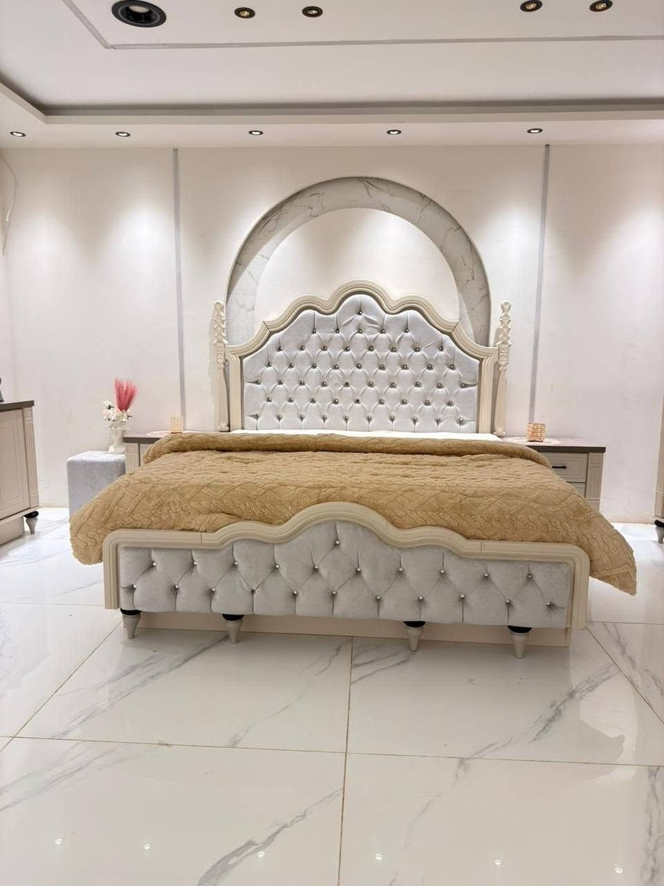 *تم وصول موديل صحره كانتريMdf  صبغ حراري تركي معمل دافنس الاصلي 

*9 قطع*  
    
قياسات ضخمة 
كنتور وملحق 370سم 
ارتفاع 230سم 
برغي وجوي حديد وضهر بلوك 

✅  ارتفاع السرير 175سم 
 السرير مخزن 
✅ عرض الميز تواليت 150سم 
✅ المصنع الأصلي
✅ سجه ثلاثيه 
  رفوف اضافيه داخل الكنتور 
  مجرات اضافيه داخل الكنتور 

السعر مليونين و600 الف


**إذا كنت صاحب هذا الإعلان وتريد حذفه لأي سبب، رجاءا أرسل رسالة إلى الدعم الفني**