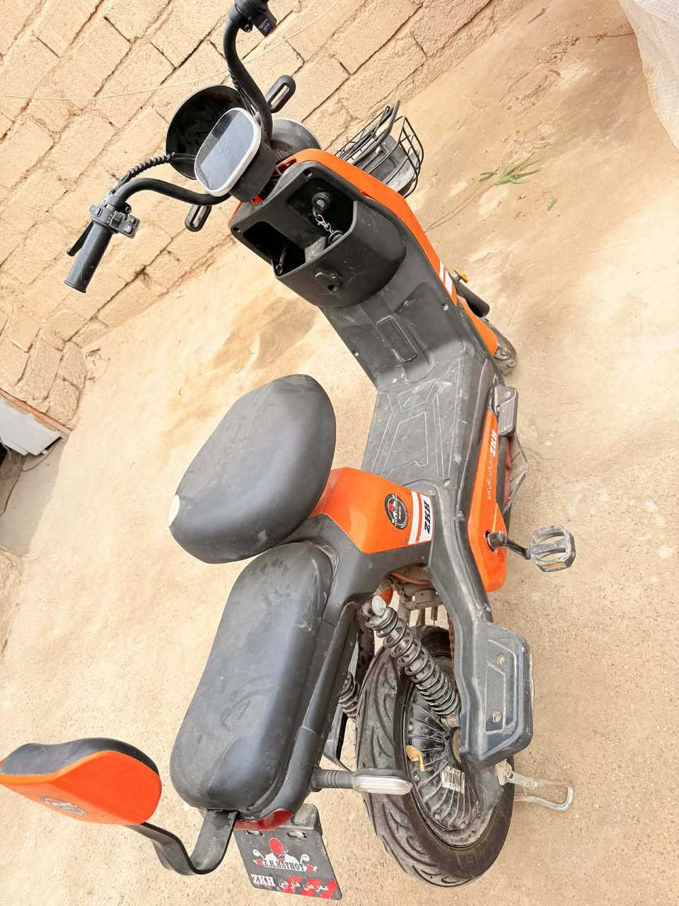 دراجة شحن للبيع واسط النعمانيه دراجه كامله عوزه فقط تاير خلفي دراجه كامله السعر 350. وبيهه مجال الرقم ***********
