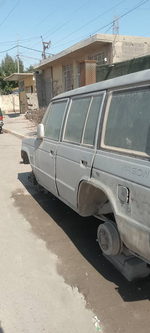 سلام عليكم شباب كالوبر للبيع بيهة مكينه وكير ونجي شغالات ابيعهة علا وضعهة الشراي يخابرني ويدلل***********
