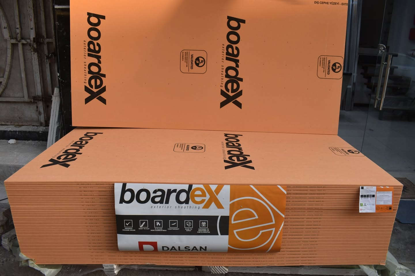 يتوفر لدينا بوردس تركي اصلي بكميات وفيرة 
بغداد السعدون شارع مطعم القمح 
هــ  *********** المبيعات
