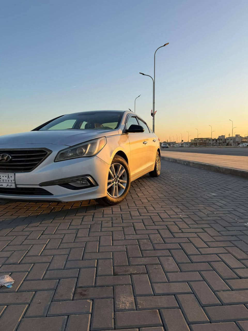 سلام عليكم
سوناته موديل 2015 ورارد امريكي
سيارة جاهزه خير من الله مكينه وكير كفاله لا  فتحو
كشناته نضيفه غرفته جديده كربائيات كله شغاله
تبريد ثلج سياره جديده تجي وشوف بعينك حدثه بسيط مكانه بصرة رقمه ذي قار مميز حرف أليف اي محفظه حول  راعيه بالبصرة سنويه 2027 بعده مامنتهيه سعر 115 $ رقم ***********
