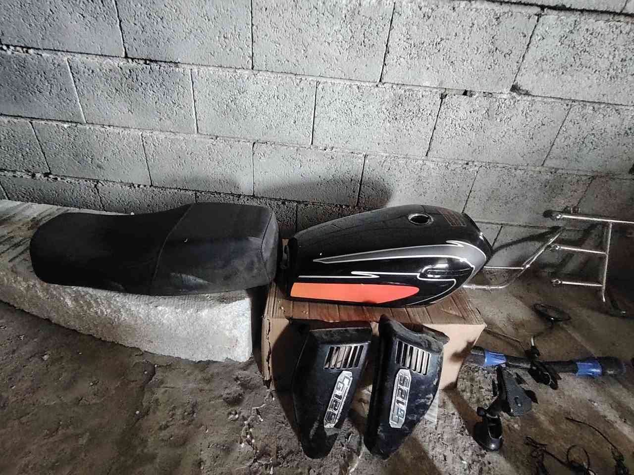 غراض جديده للبيع كلشي وسعره
***********
