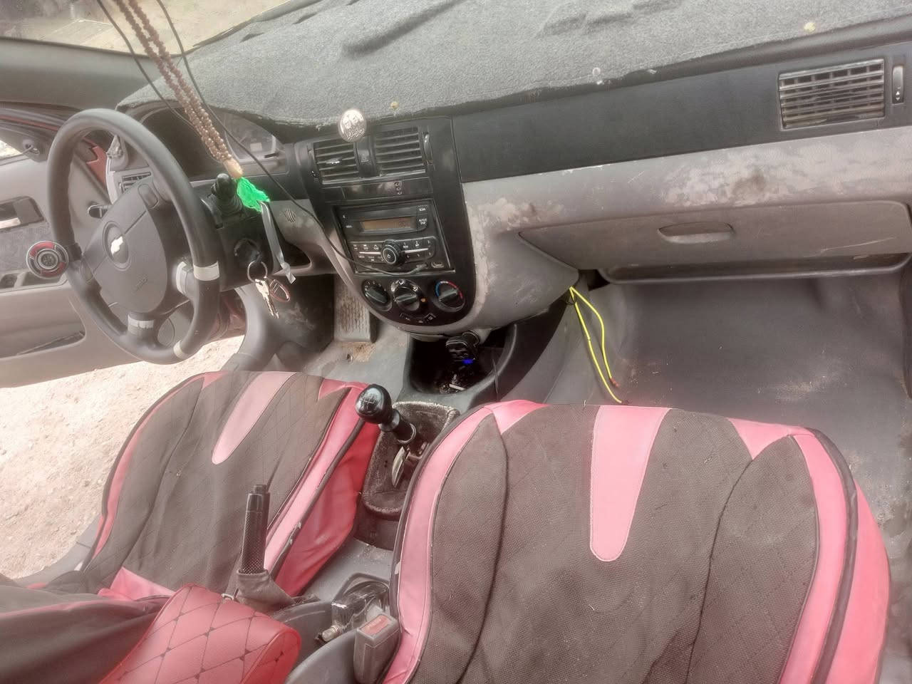 السلام عليكم اوبترا2004 للبيع 32 او مراوس بخصوصي راعيه موجود يريد تحويل عوزه حداديه مكانه ناصريهه ***********
