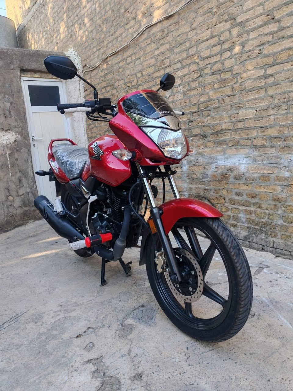 Honda unicorn 160cc
مودیل 2024 
رقم اربیل 
ماشی 1.700
***********
