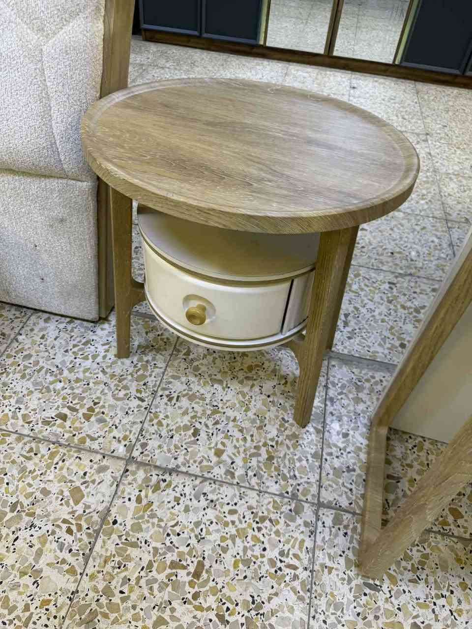 غرفه تركيه جديده ونظيفه نقل وشد مجاني داخل بغداد


**إذا كنت صاحب هذا الإعلان وتريد حذفه لأي سبب، رجاءا أرسل رسالة إلى الدعم الفني**