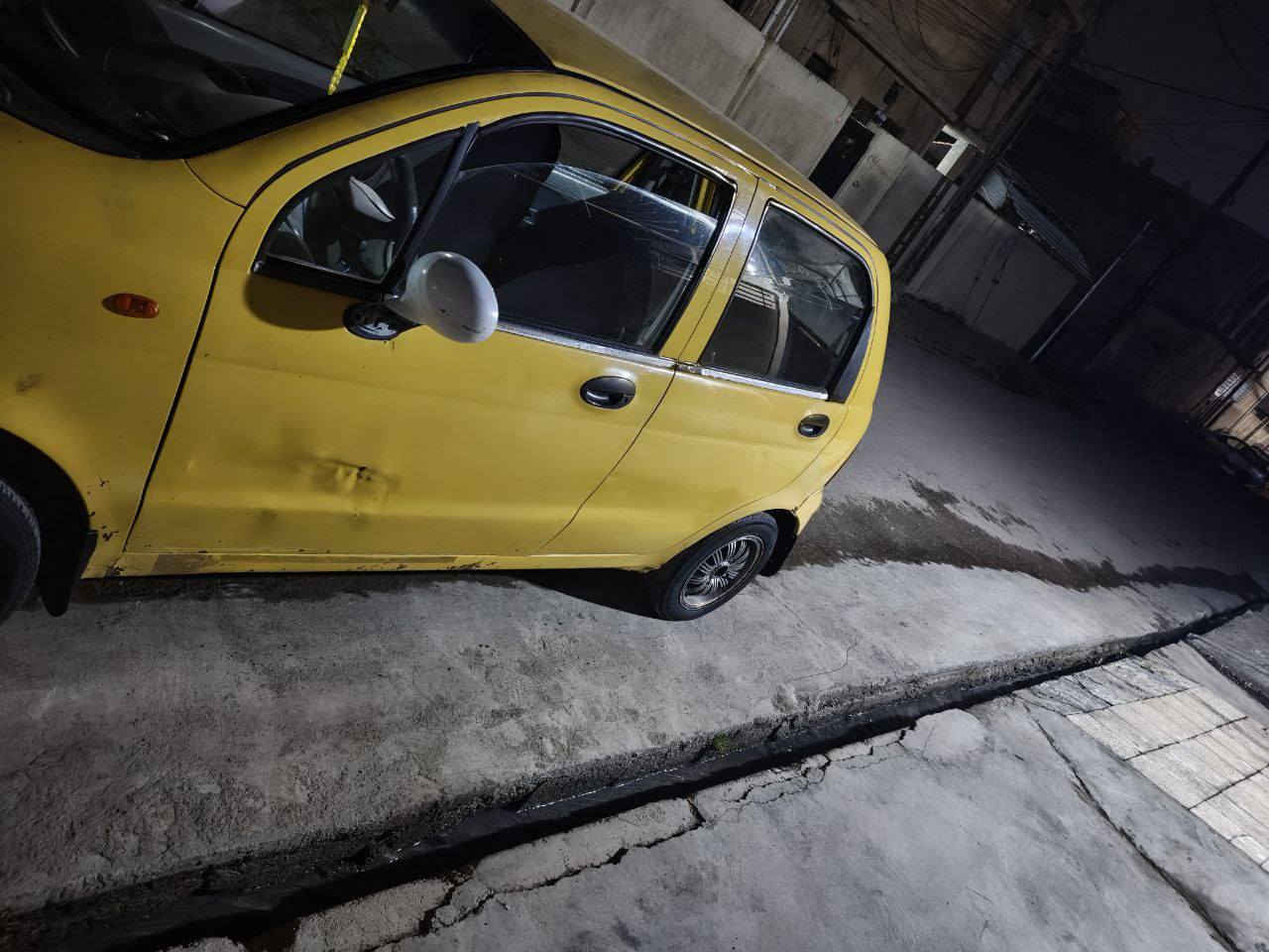 سياره كيو كيو للبيع مديل 2012   بلا ضرر وبلا صبغ بيها طخه باب السايق ومامعدلا شرط التحويل سياره مال بيت ومامتعوبه تبريد شغال سعر ١٨ وبيها مجال قليل للئستفسار  
***********
***********
