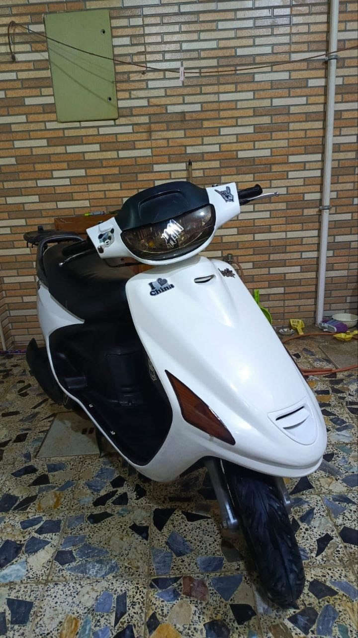 دراجة فراشة للبيع الدراجة مال حاوية ما صارلها 4اشهر من طالعة مر الوكيل تخبل شعلة ومعدل الدراجة نضيفة والمكينة ما مفتوحة سعرها 450 
المكان نجف الاشراف 
هذا الرقم ***********.
