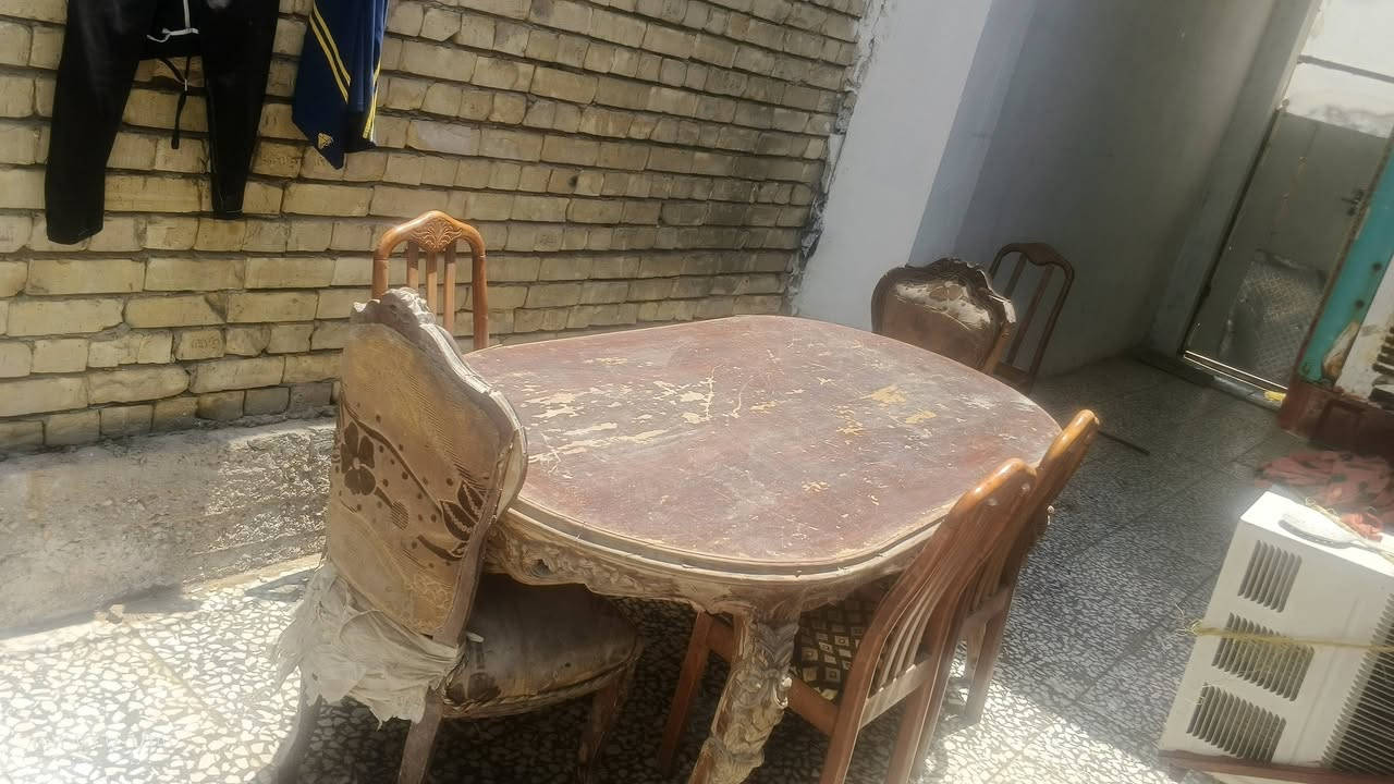 ميز طعام خشب صاج ثقيل عوزه بس صبغ ويا 6 كراسي سعر 70 مكاني بغداد مدينه الصدر ‏‪***********‬‏
