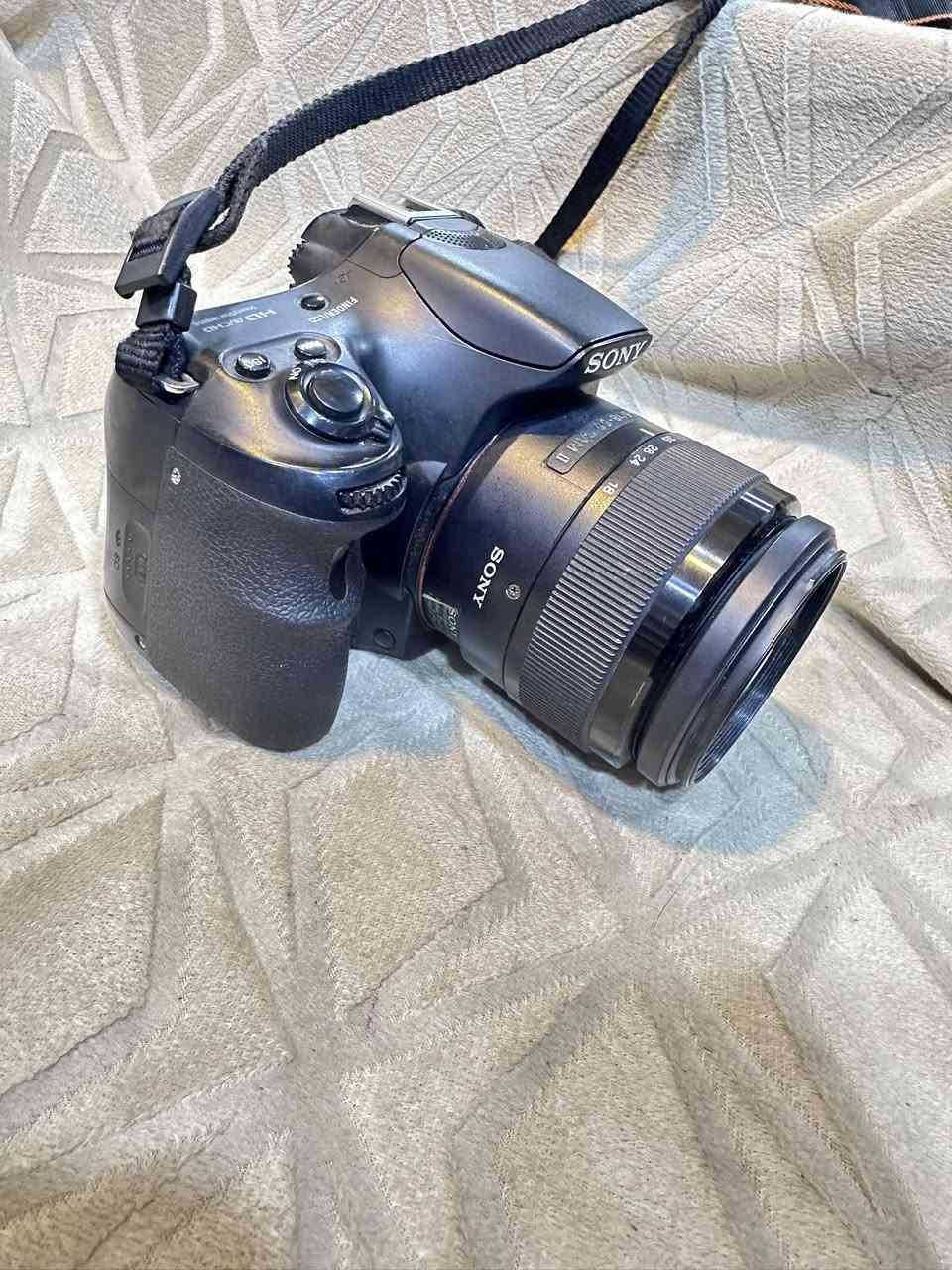 سلام عليكم اخوتي كامره للبيع سوني D58نضافتهة ٩٠ بالميه الكامره ملحقاتهة شاحن وحزام كتف وجنطة كتف الكامره عارضهة (300) الف وبيهة مجال عنواني ديالى الخالص واكو خدمة توصيل 
***********

‭٠٧٧٥ ٣١٥ ٧٣٤٨‬
