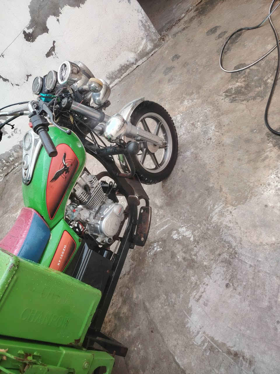 للبيع مديل 23 مكاني حله *********** السعر 2300 وبيه مجال
