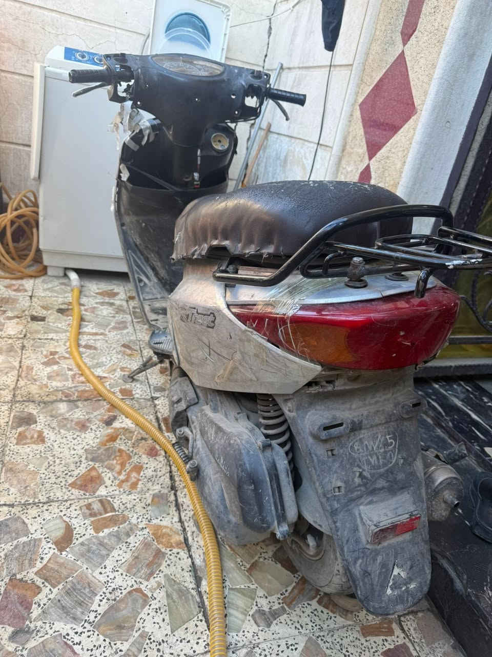 اكزز نوزل للبيع يحتاجله كفرات وفيت بم مكينه ما مفتوحه جديده شغاله الدراجه رايده٢٥٠مدينه الصدر ***********
