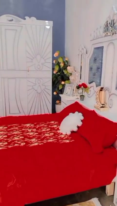 أخشاب للبيع مستخدم  شهرين فقط بعده جديد لوك كامل ملحقات وياه زاويه  ويه الكنتور هم  أخذته  ب مليون و250 الف  وبيه مجال التواصل ع رقم 0770 764 3955‏
