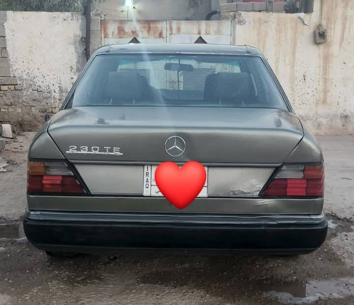 سلام عليكم سياره مارسيدس للبيع رقم السياره ميسان بيها مكينه وكير ٢ ونص سياره حلوه وجاهزه عارضها ب ٣٠ وبيها مجال (***********)
