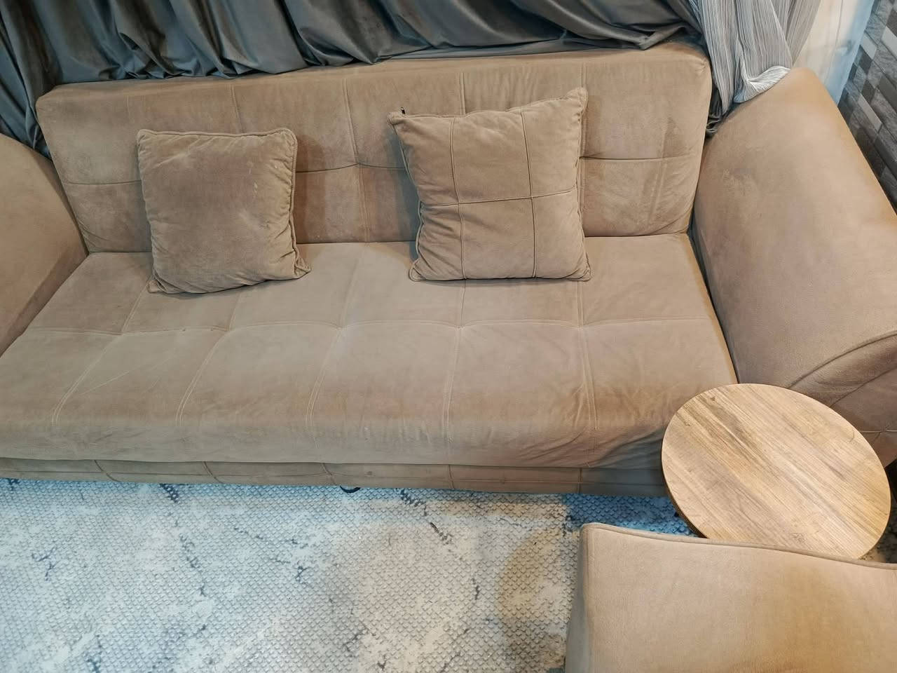 هذا سبلت انفيرتر يشتغل مولدة ووطني يسحب ٣امبيرات الماطور مالته ضعيف نهايتة ١٠٠ الف.واحبيبتي هاي الطابعة اسمهة hp تستنسخ وتطبع ملون وعادي وسكنر ب ٧٥ الف وثلاجة. جورية  سعره ب125 وابيه مجال والثلاجة. كريازي سعره ب155 وابيه مجال والحجله25 وابيه مجال جديد بجيس براد سعره ب60 وابي مجال مكانهن الغرض نجف. والغرفة سعره مليون وابيه مجال


**إذا كنت صاحب هذا الإعلان وتريد حذفه لأي سبب، رجاءا أرسل رسالة إلى الدعم الفني**