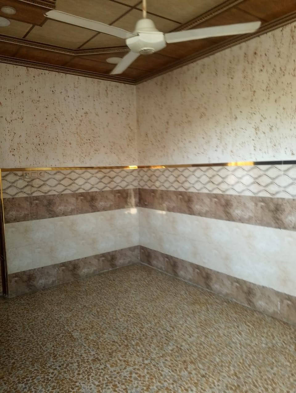 دار للببع كارت بلدية موقع حي كركولي

 نهايت سايدين كنسية تايتنك مساحة 100 متر

اتجاء شروق خدمات ماء وكهرباء

السعر 40 بي مجال

***********📞

***********📞
