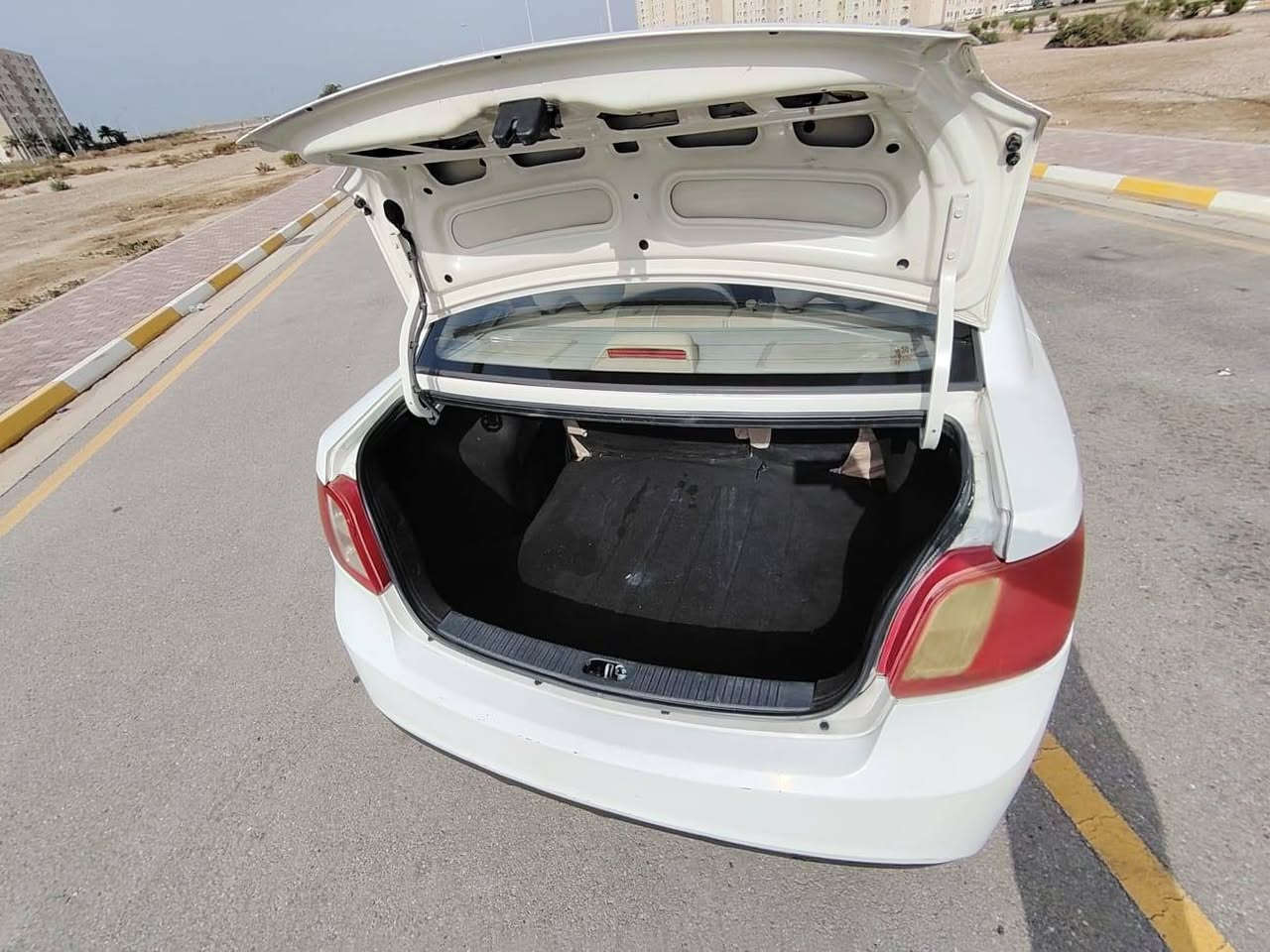 سلام عليكم كيا ريو موديل 2012خليجيه اشاير مري 5ويل كب تبريد على وضع الشركه دواخل جدد صبغ بيبان وجاملغ خلفي اثر خدوش فقط ورصعه بنيد تايرات جدد صدر بلادي ممفتوح على وضع شركه بعده جديد مكينه بلديه ممفتوح برغي بيهه جديده بغداد سياره بسمي سعر 85 وبيهه مجال بصيط ***********
