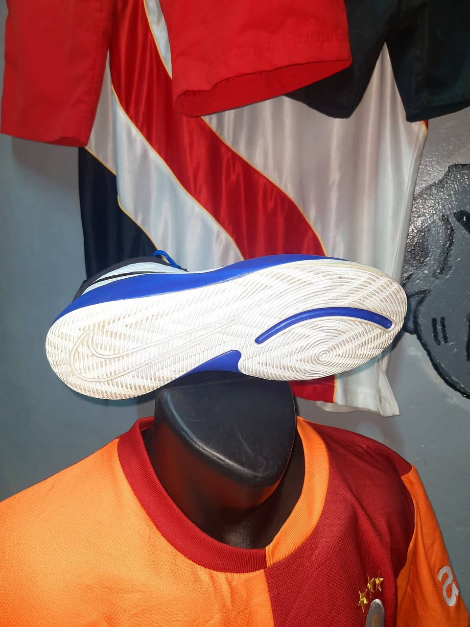 Nike Basketball Original💯

Taille 40


**إذا كنت صاحب هذا الإعلان وتريد حذفه لأي سبب، رجاءا أرسل رسالة إلى الدعم الفني**