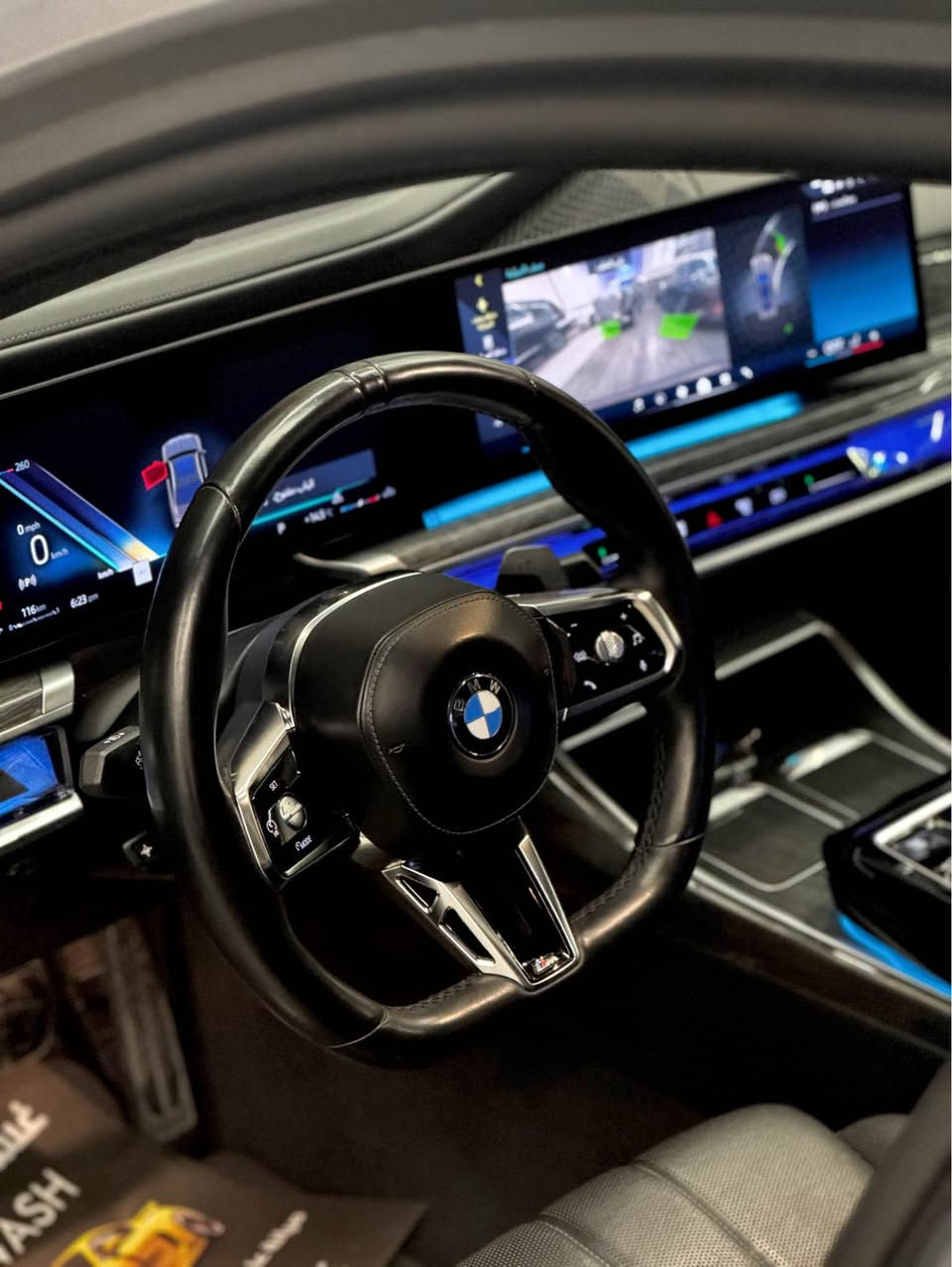 Information معلومات 
Model: bmw 740i 2023 
Engine : 3000cc inline 6 turbo مكفول 📦
سيارة داخلة كلين وارد امريكي 
طلع بيه شبرين كلير على هلالات مال جاملغ 
مغلف PPF مات 
ماشية 30الف مايل 
فول فول مواصفات 
بس ما بيه ابواب فتح كهربائي ويا شاشة سنمائية 
لون سلفر 
ويا الرقم سيارة 
سعر 690 مجال بس حق الجية 
مكان اربيل 
واتساب *********** أربيل, العراق
