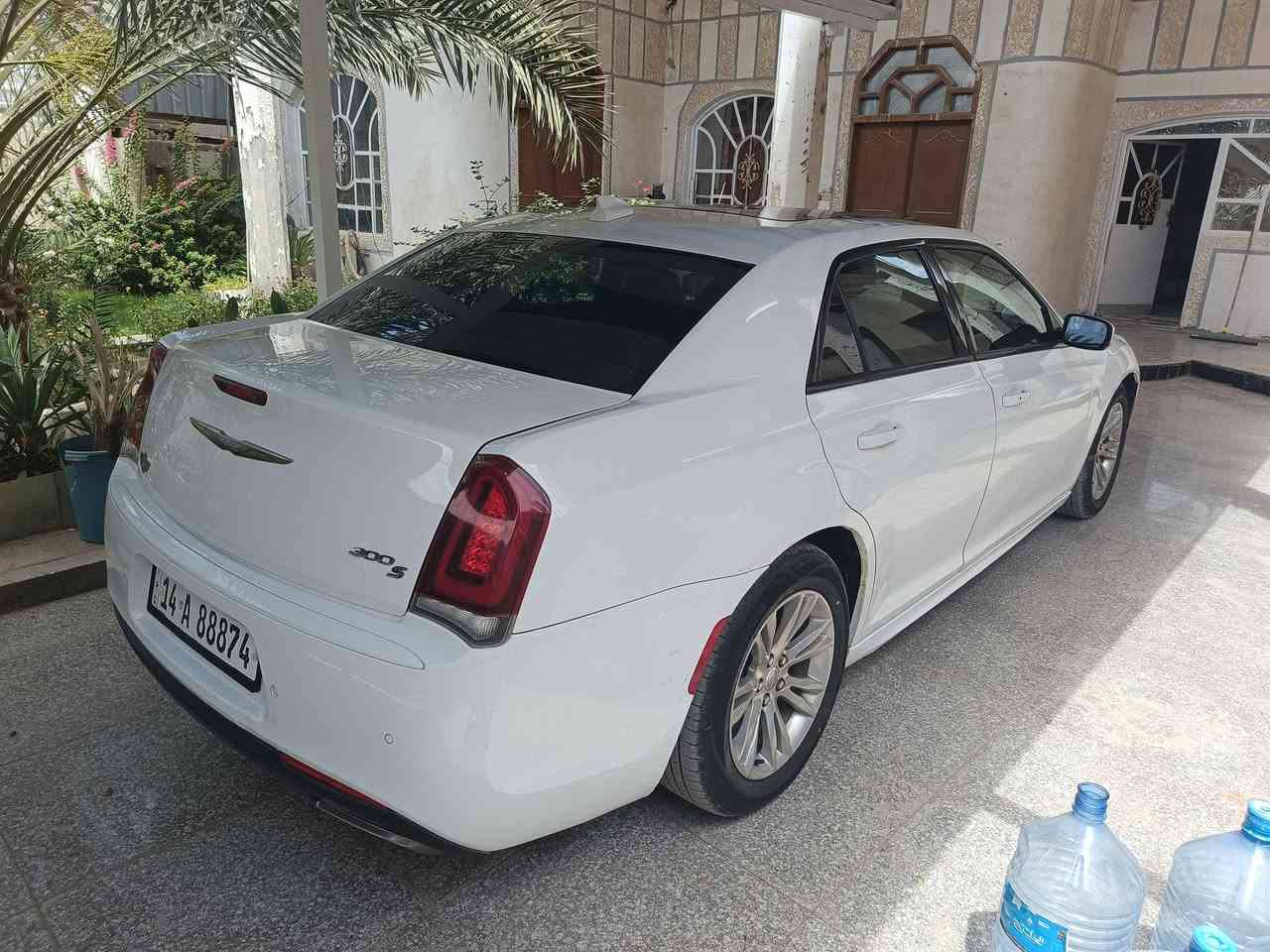 بيع مستعجل 
اوباما S gold 
2016 اصل بأسمي 
حادثهه غرق بدون اي مشاكل جاهزه من كل شي 
گير محرك تبريد باتري تخم تاير جديد 
بيهه باب خلف العبري كلير من امريكا 
وبيهه خياسات بالدواير الخلفيه وركن البانوراما مصلحات 
الدواير راجعات يعني نقصهه بس تصليح الخياسات اتكلف ٥٠٠ الف 
هذا كلشي مذكور 
السعر ١٩٠ وبيهه مجال 
ذي قار قضاء الچبايش 
*********** متواجد واتس اب وماسنجر
