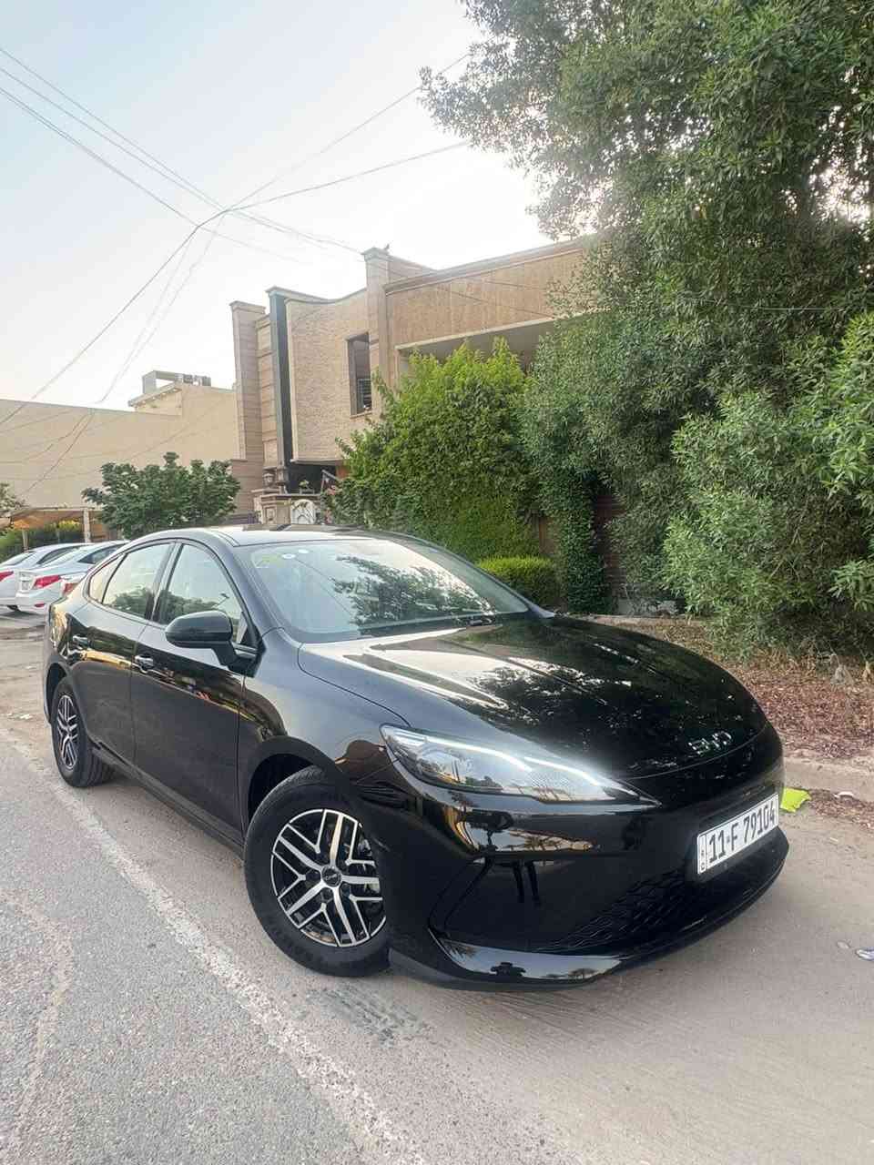 السلام عليكم byd سيل فايف اسود ماشية 11الف مكفولة من الصبغ والبارد للبيع فقط السعر 19500 مليون للاستفسار ***********
