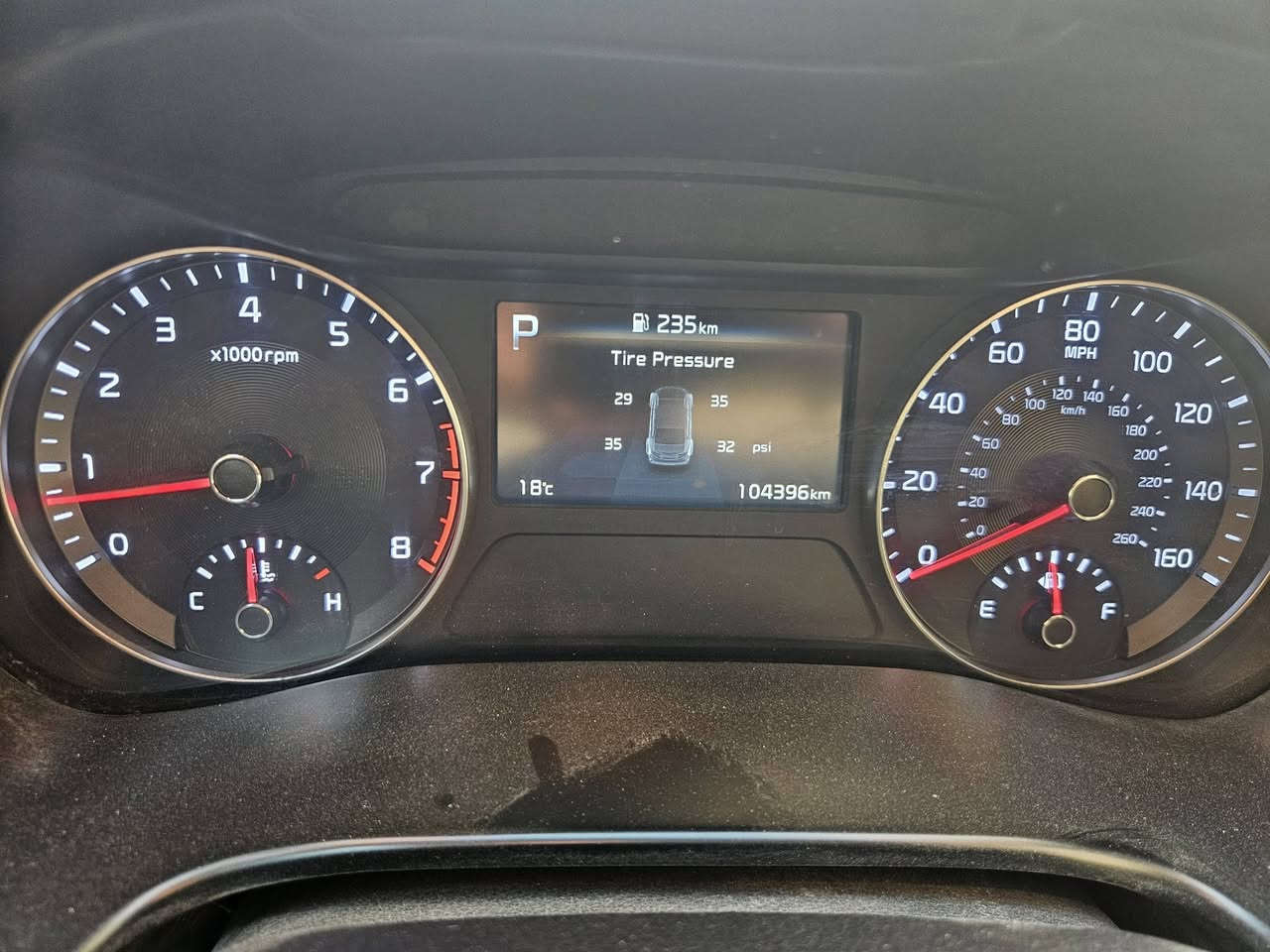 السلام عليكم...
فورتي رقم بغداد وراد امريكي 

حادثها جاملغ و بنيد من امريكا و هنا صار بيها باب سايق صبغ و كذلك بارد بصندوق الجنطه
السيارة موديل ٢٠٢٣ GT line 
حجم المحرك ٢٠٠٠

السيارة فول بدون فتحة

بيها رادار امامي لتحديد المسار و مانع تصادم 

و بيها ايقاف ذاتي في حال الرجوع للخلف و اكو شي وراها.

بيها نقطة العمياء

شاشة كبيرة

لايت زينون 

السعر ١٤٠ ورقه

رقم ***********
