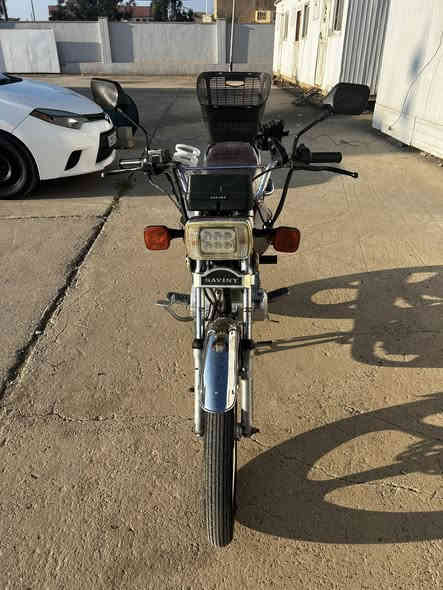 السلام عليكم للبيع موطور خمسه كير موديل 22محرك ما مفتوح ما مطخوخ علي اصبانه شرط مكفول من كلشي منفيس موجود وياء السعر 530بي مجال الاتصال ***********
