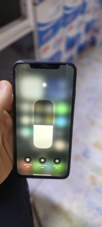 آيفون XS • ٢٥٦ • فيس آيدي واقف