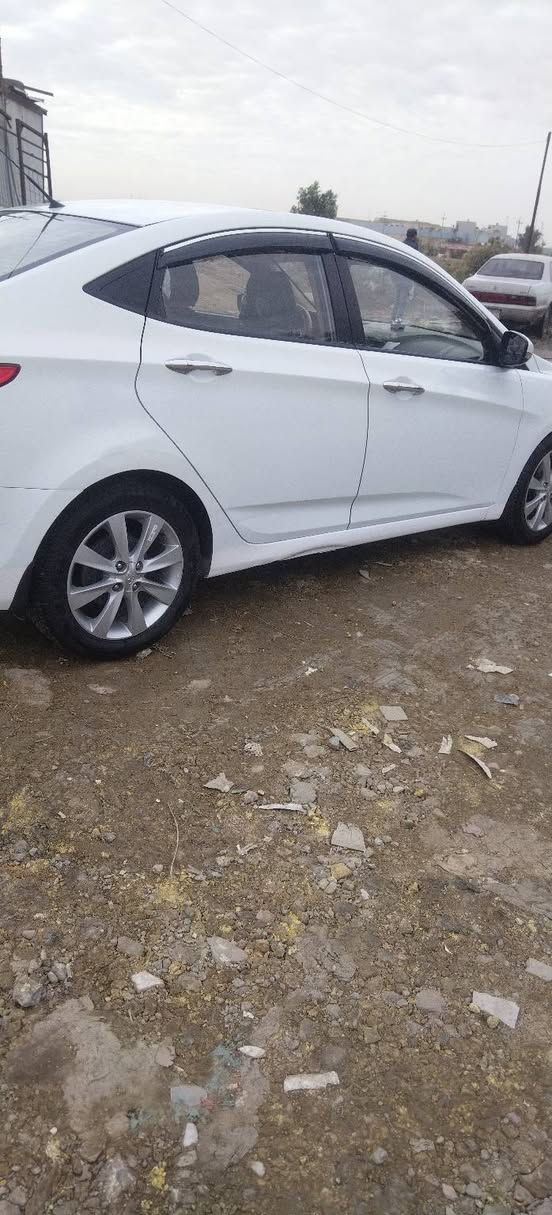 اكسنت ٢٠١٤ خليجي كفاله كير محرك برقي مامفتوح بي دوشمه جديده كاعيات جلد تبريد تدفئه فول سيارة ربع دينار مذب عليها مكان كوت مركز السعر ١١٣
***********
