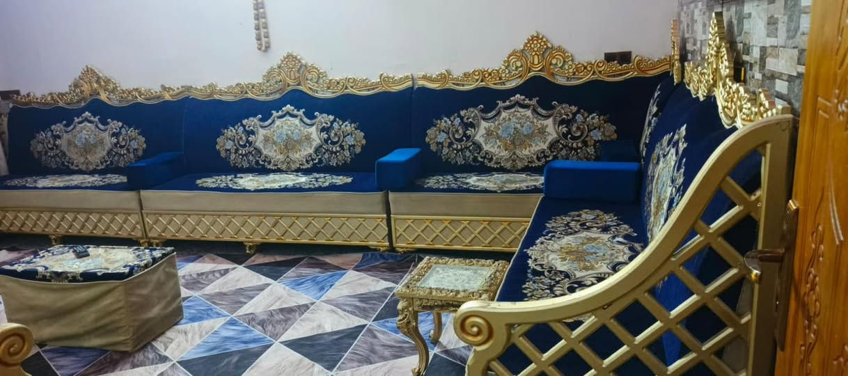 سلام عليكم ورحمة الله وبركاته تخم قنفات 7قطع لبيع نظافه خير من الله كدامك الصور الاستفسار التواصل 

0771 122 8344
