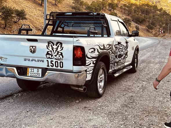 للبيع او مراوس تشارجر

دودج رام موديل 2021

محرك 6 سلندر اقتصادي جداً

رقم بغداد الدولي
هزة جديدة
سنوية 2029

ضرر دعامية وبنيد فقط بدون دواخل بدون ايرباك وكما موضح 
تاير جبلي

السعر 225 ورقة 
 واذا ميعجبك سعرها عوفها خ تولي ودور وحدة ارخص 

‏بغداد الشعب 
***********
