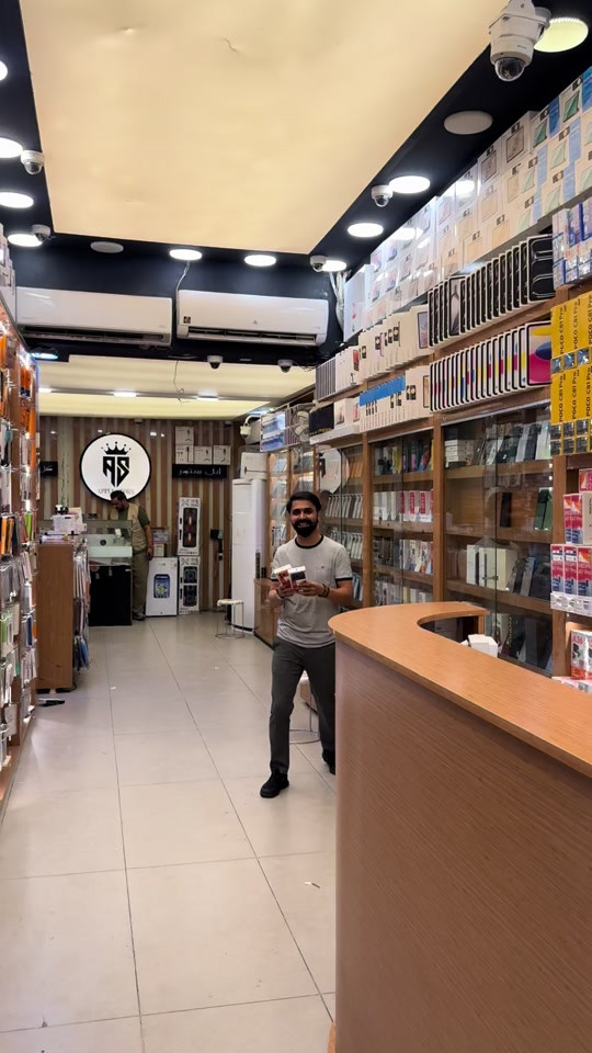 ومركزنا راح يراوسك جهازك القديم بي جهاز تختار  مركز ابل ستور كل الهواتف ‏ Apple store ‏‎✅ ابل ستور المركز الاول في عالم الهواتف و اكسسوارتها ‏‎ مركز معتمد لدى جميع الوكالات الرسميه ‏‎ 🌹جميع استفساراتكم خاص وتدللوون🌹 ‏‎✅الثقه مصدر نجاحنا✅ ‏‎المركز مفتوح يومياً ‏‎من ال 9 صباحا حتى ال 12 مساءا ‏‎أو الاتصال بهاتف خدمة الزبائن ‏‎وت ساب/ تلگرام  *********** ‏‭***********‬ ‏‎العنوان : البصرة شارع الجزائر🛣 مقابل الخيمه🏢 قريب مطعم كناري سابقاً ⛺️  ‏‎لخدمة التوصيل 🚙 ال 🚗 🛵 من  ‏‎9 صباحا حتى ال 12 مساءً ‏‎أو الاتصال بهاتف خدمة الزبائن ‏‎وت ساب/ تلگرام  *********** ‏‭*********** 
