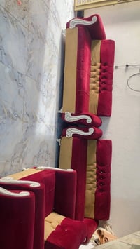 طخم 5 قطع نضيفة للبيع  للاستفسار فقط على هذا الرقم 07711052938