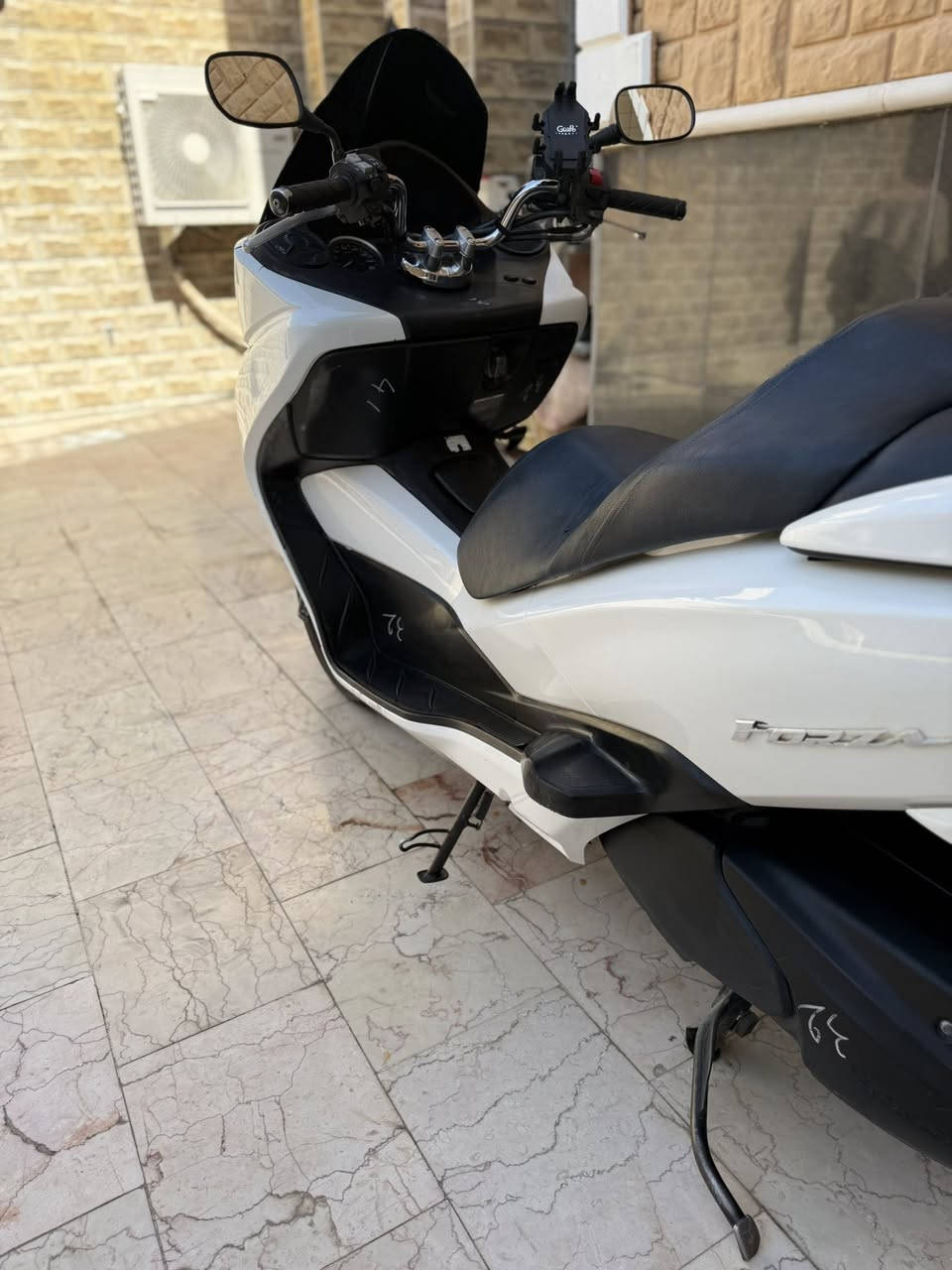 بسم الله الرحمن الرحيم
دراجه فورزه 010 
دراجه نضيفه ومكفوله كفاله عامه
بانزين محسن ودهن موتل
بك لايت ليد كرستال
منضومه زنون قويه كلش
7 نمر 4تحويلات 
امبي ثري و3 سماعات وحده مال سياره داخليه وثنين خارجيات
وهواي بيهه مواصفات ماذاكرهن
السعر :14 ورقه 💵
مكاني نجف حي المهندسين
*********** رقمي
