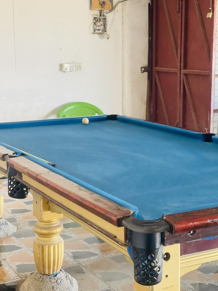 للبيع ميوزه بليارد الذهبي سعره 400وبي مجال. وجوزي سعره 350وبي مجال مكان واسط صويره للاستفسار ‭0788 439 9749‬
