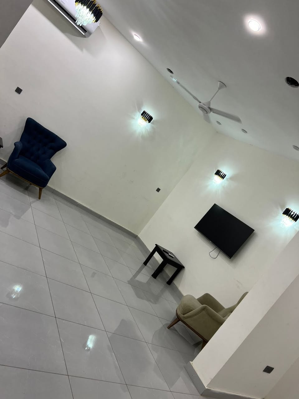 ‏مزارع البعثة بغداد متوفر حجز شباب عوائل متوفر جميع المزارع في البعثة بغداد استفسار***********
