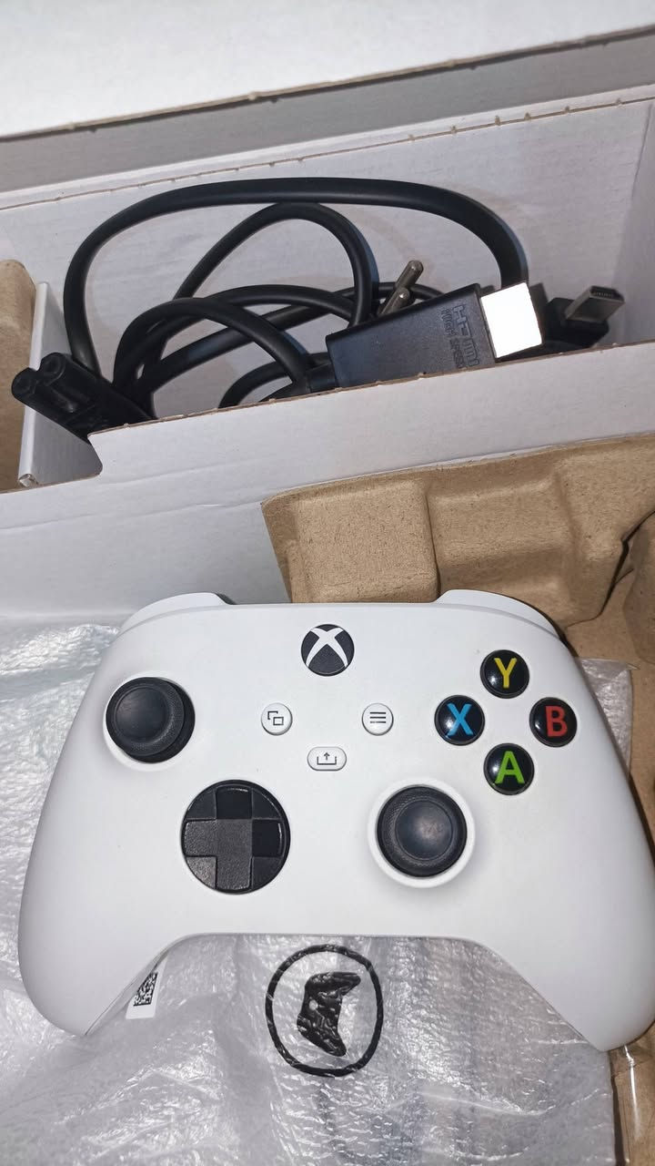 XBOX SERIES S 512G
إصدار سنة 2022 
كامل ملحقات نضافة 100%
فعلت شهر فقط 
سعر 370


**إذا كنت صاحب هذا الإعلان وتريد حذفه لأي سبب، رجاءا أرسل رسالة إلى الدعم الفني**