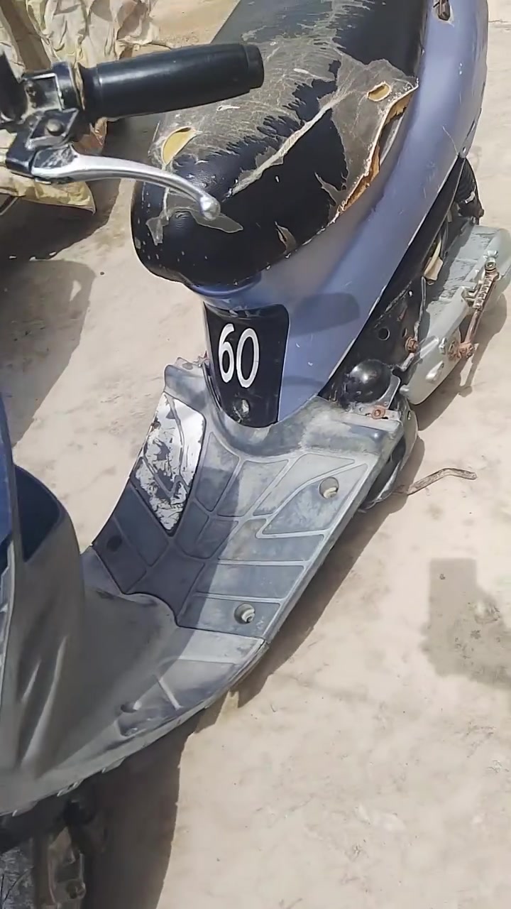 لدراجه 9زروف للبيع مجفته مرا وحده. مڪاني بصره قضاء المدينه.  لسعر 140 وبيه مجال شويه. ولشراي يجي خاص


**إذا كنت صاحب هذا الإعلان وتريد حذفه لأي سبب، رجاءا أرسل رسالة إلى الدعم الفني**